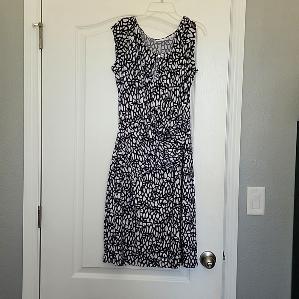 NY & Co. Printed Shift Dress (stretch)